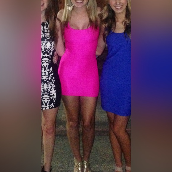 Pink fitted bebe dress - Picture 5 of 5